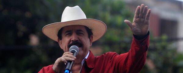 Manuel Zelaya, expresidente de Honduras - Sputnik Mundo