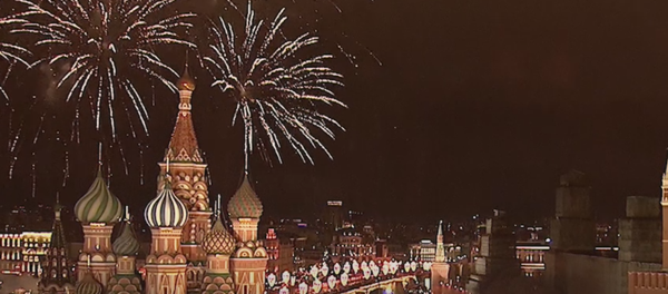Espectaculares fuegos artificiales celebran la llegada del año nuevo alrededor del globo Espectaculares fuegos artificiales celebran la llegada del año nuevo alrededor del globo - Sputnik Mundo