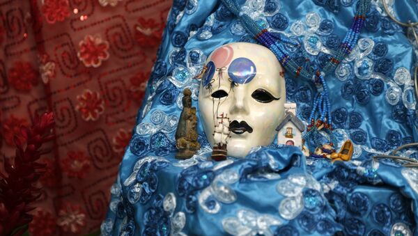 Una máscara de la divinidad Yemayá - Sputnik Mundo