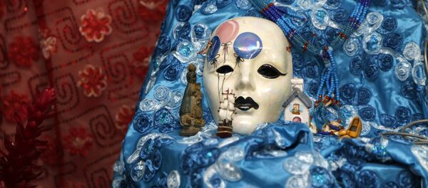 Una máscara de la divinidad Yemayá - Sputnik Mundo