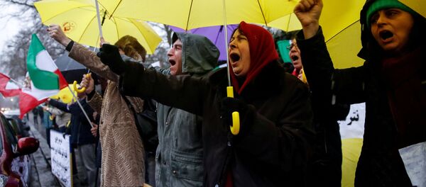 Las protestas contra el Gobierno iraní - Sputnik Mundo
