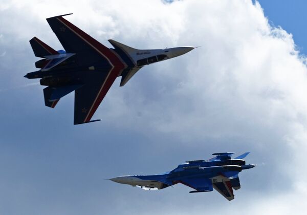 Cazas polivalentes Su-30SM - Sputnik Mundo