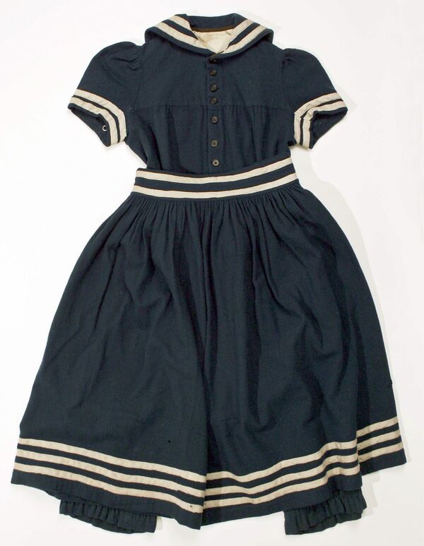 Un traje de baño de 1885 - Sputnik Mundo