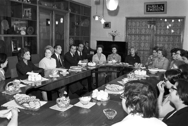 Ashraf Pahlaví, la princesa de Irán durante su visita en la URSS - Sputnik Mundo