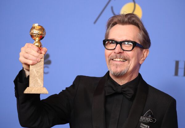 El actor inglés Gary Oldman - Sputnik Mundo