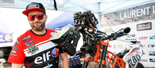 El piloto leyenda del Rally Dakar Laurent Lazard - Sputnik Mundo