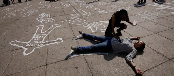 Una protesta contra la violencia y las muertes en México - Sputnik Mundo