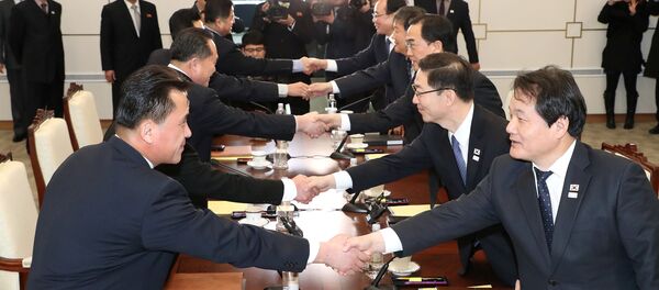 Las negociaciones entre dos Coreas en Panmunjom - Sputnik Mundo