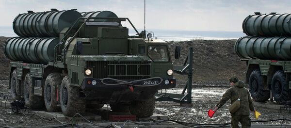 Un regimiento de S-400 desplegado en Crimea (archivo) - Sputnik Mundo