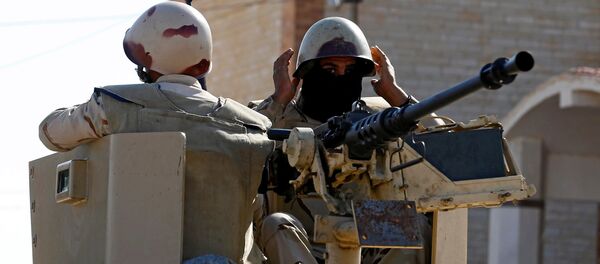 Fuerzas egipcias en el norte de la península de Sinaí, 1 de diciembre de 2017 - Sputnik Mundo