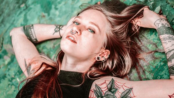 Una joven, foto de archivo - Sputnik Mundo