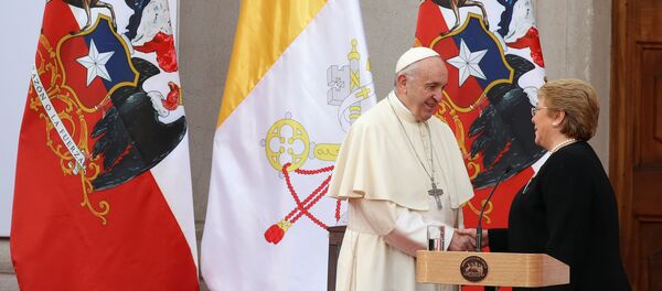 El papa Francisco durante su visita a Chile - Sputnik Mundo