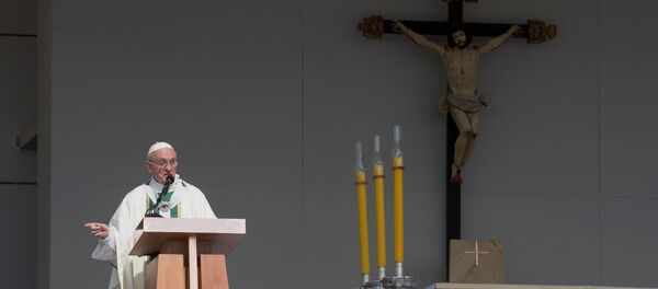 Papa Francisco durante la misa en Santiago, la capital de Chile - Sputnik Mundo