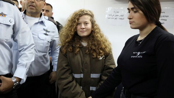 La joven palestina Ahed Tamimi La joven palestina Ahed Tamimi - Sputnik Mundo