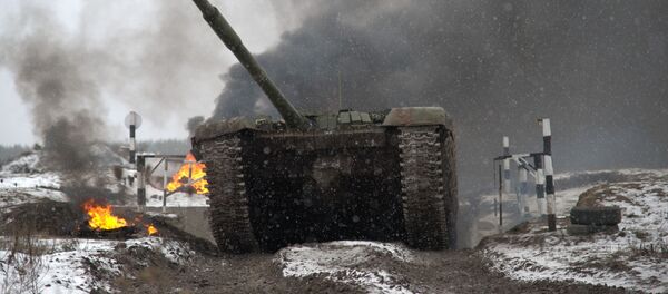 El fuego del que no se puede escapar: el Biatlón de Tanques comienza en Rusia - Sputnik Mundo