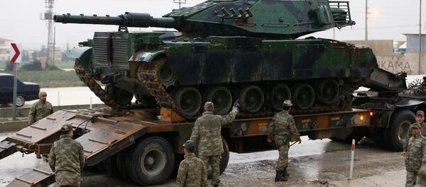 Ejército de Turquía en la frontera con Siria Ejército de Turquía en la frontera con Siria - Sputnik Mundo