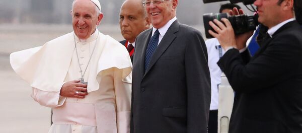 Papa Francisco y Pedro Pablo Kuczynski, presidente de Perú - Sputnik Mundo