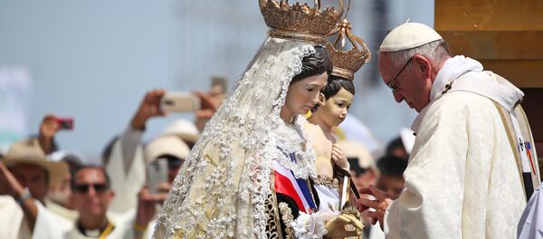 El papa Francisco durante su visita a Chile - Sputnik Mundo