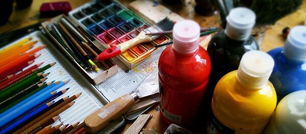 Materiales de dibujo Materiales de dibujo - Sputnik Mundo