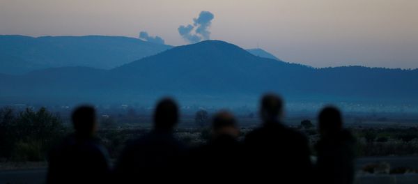 Bombardeos en la localidad siria de Afrín Bombardeos en la localidad siria de Afrín - Sputnik Mundo
