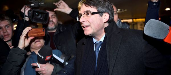 Carles Puigdemont, expresidente de Cataluña - Sputnik Mundo