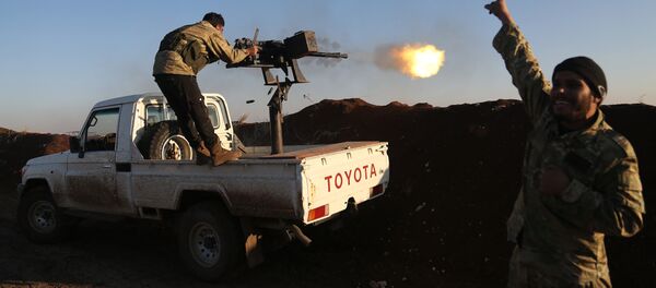 'Rama de Olivo' ardiente: Ankara lanza una ofensiva contra los kurdos sirios - Sputnik Mundo