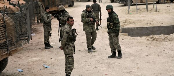 Ejército turco en la frontera con Siria - Sputnik Mundo