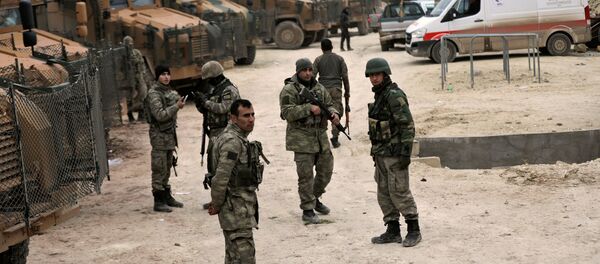 Militares turcos cerca de Afrín, Siria - Sputnik Mundo