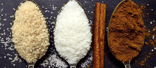 Cucharadas de azúcar (imagen referencial) - Sputnik Mundo