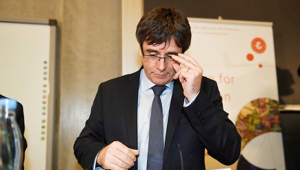 Carles Puigdemont, el expresidente del Gobierno catalán Carles Puigdemont, el expresidente del Gobierno catalán - Sputnik Mundo