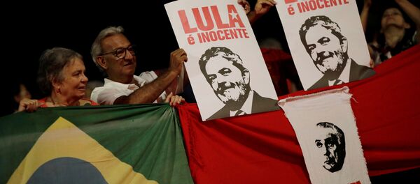 Partidadios del expresidente brasileño Luiz Inácio Lula da Silva - Sputnik Mundo