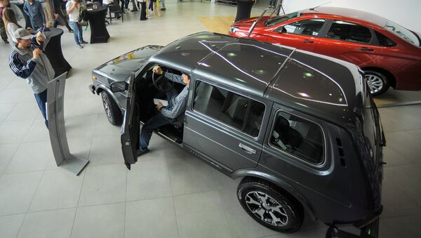 Un Lada Niva en una exposición Un Lada Niva en una exposición - Sputnik Mundo