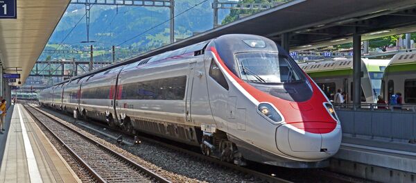 Un tren en Italia (imagen referencial) - Sputnik Mundo