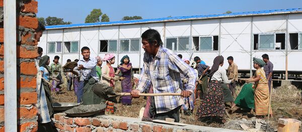 La situación en un campo de refugiados rohinyás en Birmania - Sputnik Mundo