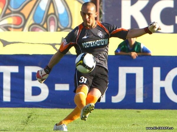 Eduardo Lobos, guardameta chileno que jugó en el fútbol ruso Eduardo Lobos, guardameta chileno que jugó en el fútbol ruso - Sputnik Mundo