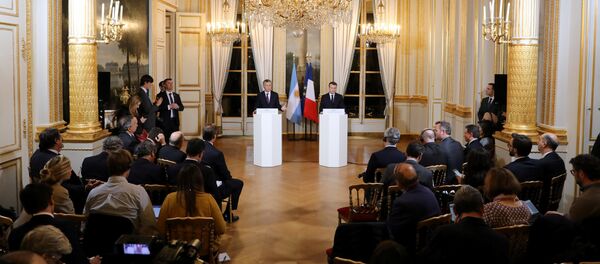 Presidente de Argentina, Mauricio Macri, y presidente de Francia, Emmanuel Macron - Sputnik Mundo