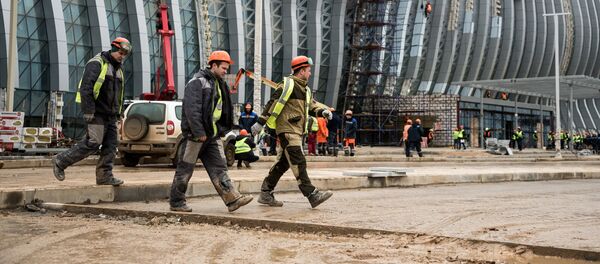 La construcción es una de las industrias atractivas para los migrantes laborales ucranianos en Rusia (imagen referencial) La construcción es una de las industrias atractivas para los migrantes laborales ucranianos en Rusia (imagen referencial) - Sputnik Mundo