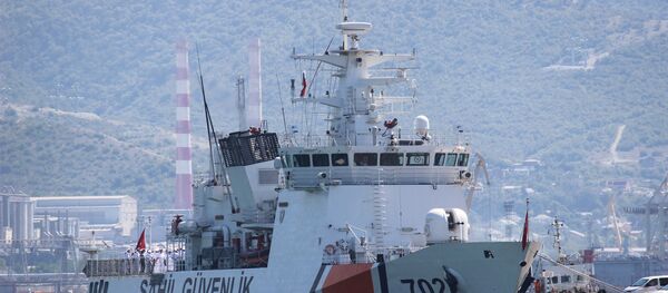 Un buque de la guardia costera de Turquía Un buque de la guardia costera de Turquía - Sputnik Mundo