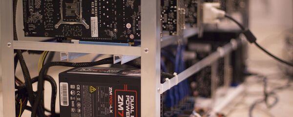 Minería de criptomonedas (imagen referencial) - Sputnik Mundo