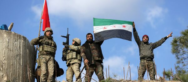 Militares turcos y combatientes del Ejército Libre Sirio - Sputnik Mundo