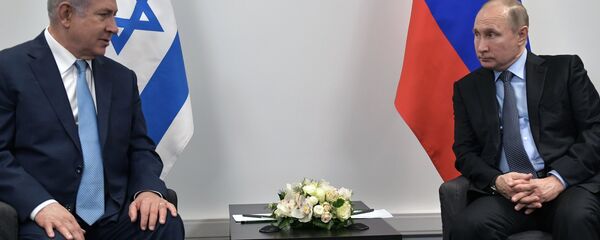 El presidente ruso Vladímir Putin y el primer ministro israelí, Benjamín Netanyahu - Sputnik Mundo