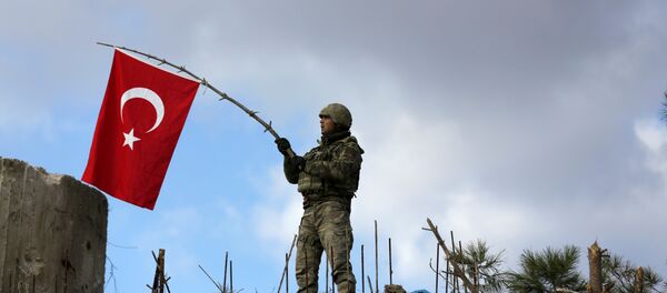 Un soldado turco en Siria - Sputnik Mundo
