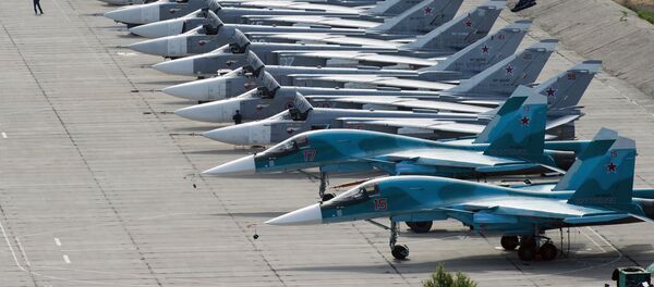 Cazas rusos en el aeródromo de Belbek, en Sebastopol - Sputnik Mundo