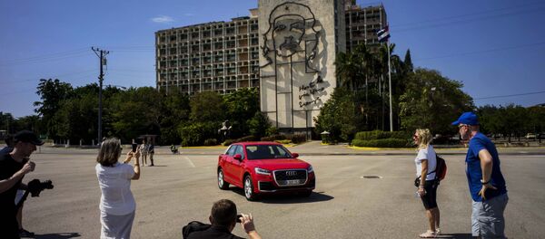 Turistas en la Plaza de la Revolución - Sputnik Mundo