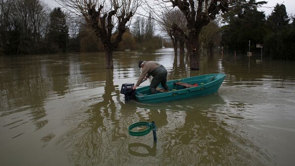 Inundaciones a las afueras de París - Sputnik Mundo