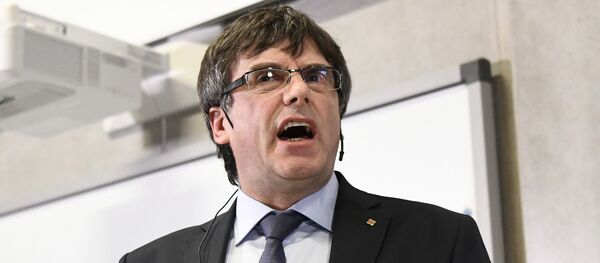 Carles Puigdemont, el expresidente catalán - Sputnik Mundo