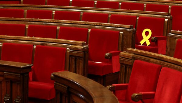 Asiento del diputado Oriol Junqueras en el Parlamento catalán - Sputnik Mundo