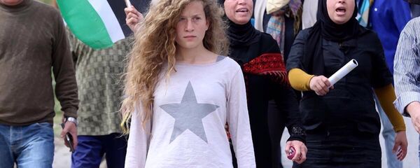 Ahed Tamimi, la activista palestina de 17 años sometida a juicio militar ante el Ejército de Israel - Sputnik Mundo