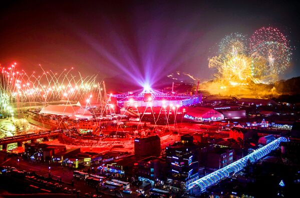 La espectacular inauguración de los JJOO en Pyeongchang - Sputnik Mundo