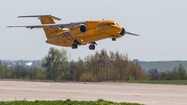 Un An-148 de Saratov Airlines - Sputnik Mundo